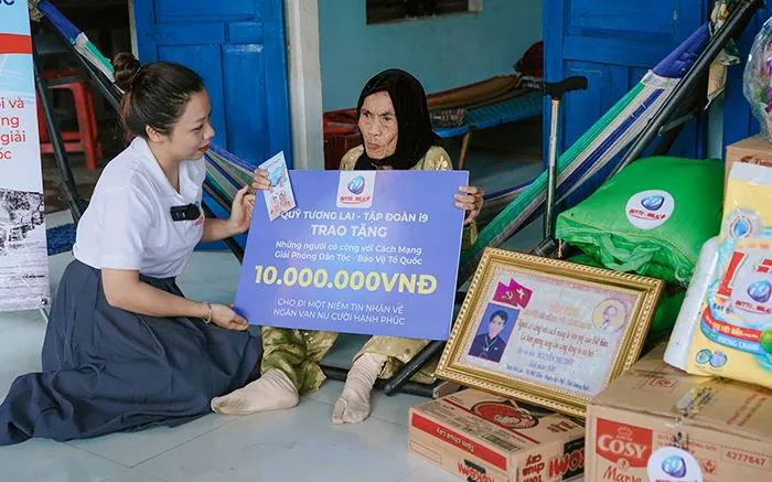 Hỗ trợ khách hàng e2bet 24/7 qua live chat